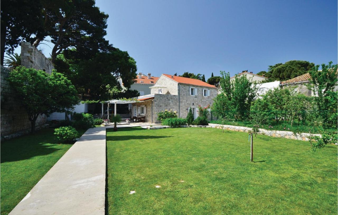 Amazing In With 2 Bedrooms And Wifi Dubrovnik