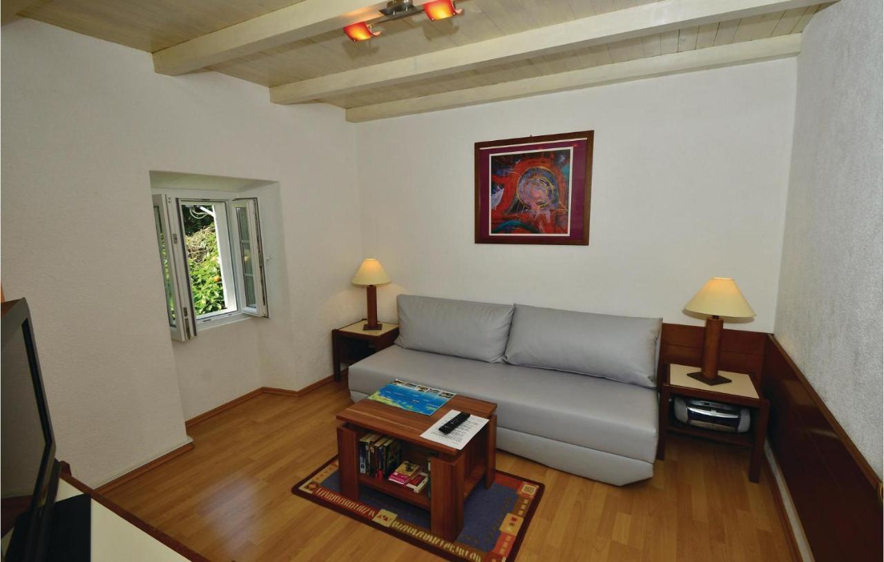 Apartment Amazing In With 2 Bedrooms And Wifi